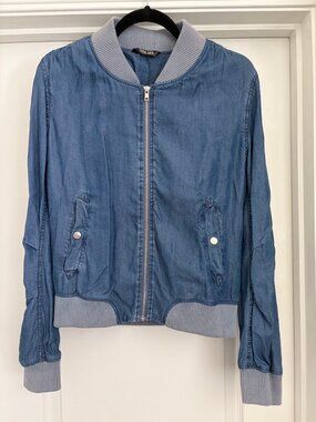 Peyton Jensen Blue Chambray Denim Bomber Jacket - Size Medium